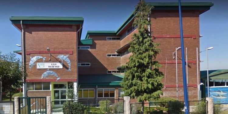 Análisis de Aqualia garantizan la potabilidad del agua en el colegio Ría de Vigo