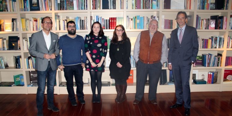 O Premio de Poesía Afundación inicia a procura do mellor poemario en galego