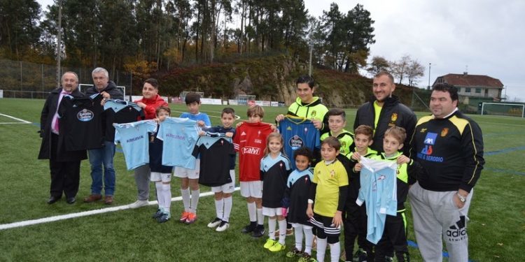 Euforia en Mos ante a inminente chegada do Celta e a súa Cidade Deportiva