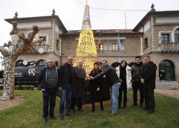 La luz de la Navidad llega a Nigrán con Loterías