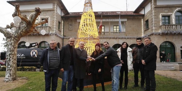 La luz de la Navidad llega a Nigrán con Loterías