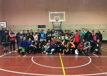 Deporte, noite e solidariedade no primeiro torneo de baloncesto 3×3 de Salesianos