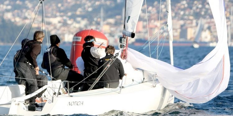 El «Noticia» se anota otro tanto en la Ría de Vigo