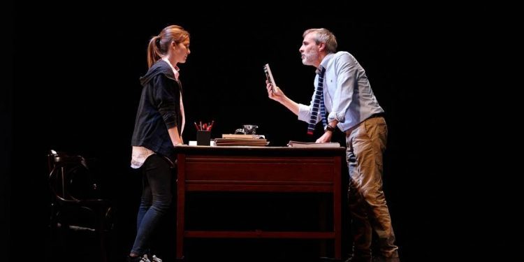 Natalia Sánchez y Fernando Guillén Cuervo presentan en Vigo ‘Oleanna’, de David Mamet