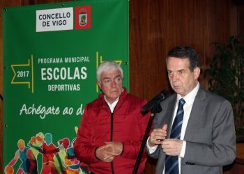 El Concello firma con 50 entidades los programas de las escuelas deportivas de Vigo