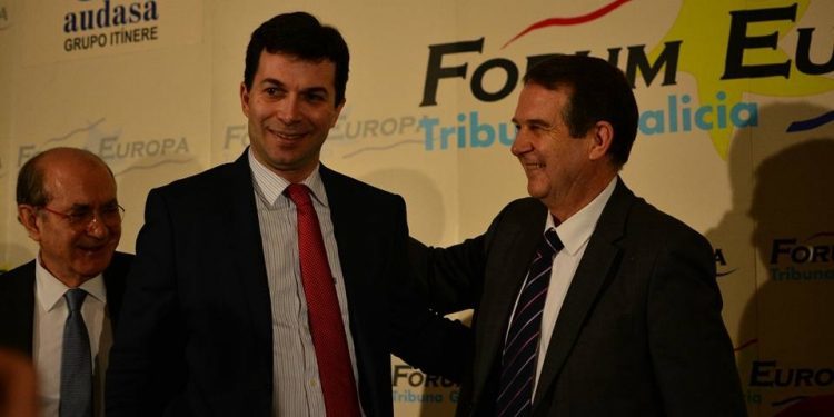 Gonzalo y Abel Caballero dejan atrás sus diferencias y hacen frente común contra Feijóo