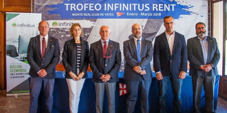 El Trofeo Infinitus Rent inaugura la temporada de regatas en Baiona