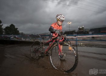 Borja Gómez, do Clube Ciclista Ponteareas, o exemplo de integración e superación