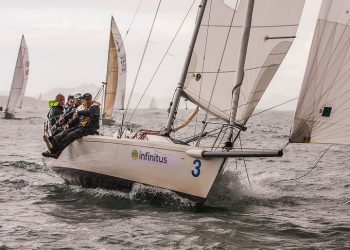 Victoria lusa en el estreno en Baiona de la Liga de Invierno de J80