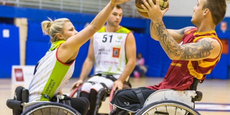 El Amfiv comienza 2018 recibiendo al colista