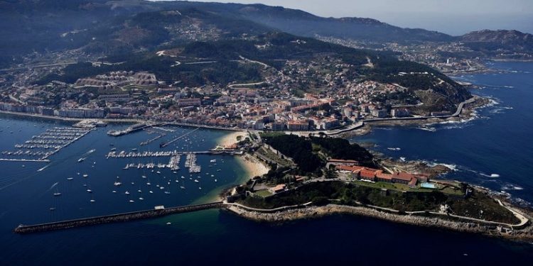 El Monte Real Club de Yates celebra la Arribada desde el mar