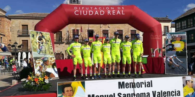 El Rías Baixas estrena la temporada rozando el podio