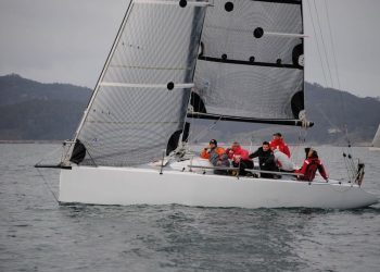 «Salaño Dos», en A Dos, y «Fend-la-Bise», en Crucero-Regata, primeros campeones en Vigo