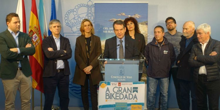 Óscar Pereiro, Ezequiel Mosquera e Lucía Vázquez estarán na Gran Bikedada máis numerosa