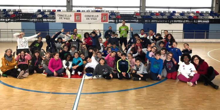 El complicado viaje del Amfiv a Canarias