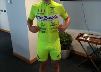 El hombre que luchó con Alejandro Valverde por un título nacional ya da alegrías al Rías Baixas