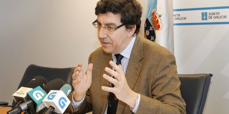 Caballero exige la inmediata destitución de López Chaves