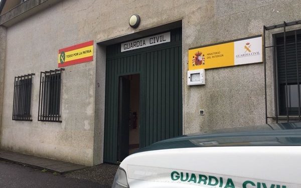 Investigados por el robo de medio centenar de farolas en Fornelos