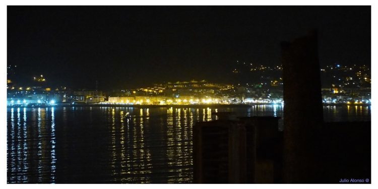 Cangas en la distancia