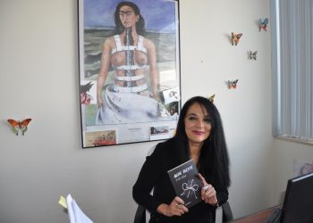 Sexo, dor e crítica social en ‘Nadie Duerme’, última novela da viguesa Xina Vega