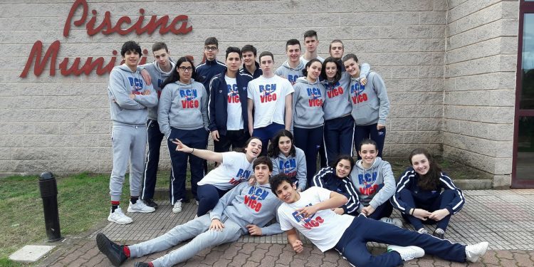 El Náutico de Vigo logra 16 medallas en el Campeonato Gallego Infantil-Júnior