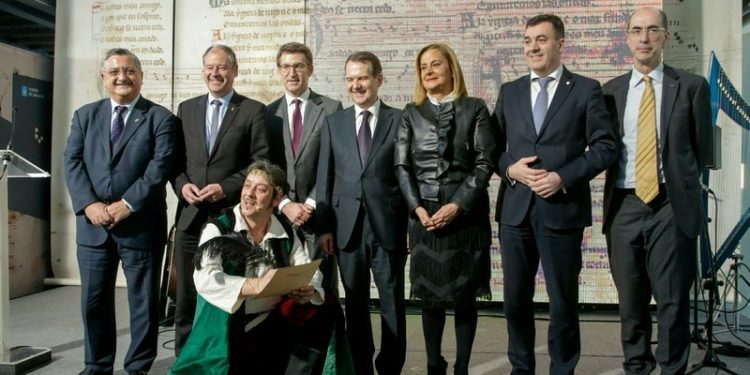Feijóo reforza a idea de recuperar o Pergamiño Vindel cun «deica logo»