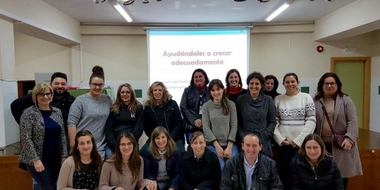 Persoal do Cunqueiro ensina aos pais pautas evolutivas para os fillos