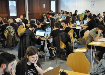 80 ‘hackers bos’ únense en Vigo para deseñar solucións tecnolóxicas