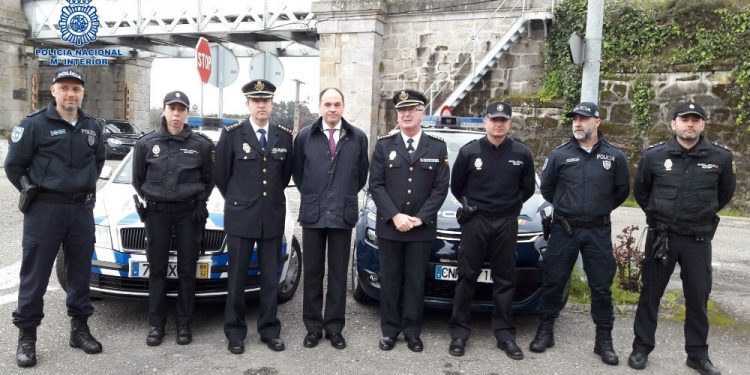 Agentes de la Policía Nacional patrullarán en Oporto durante la Semana Santa