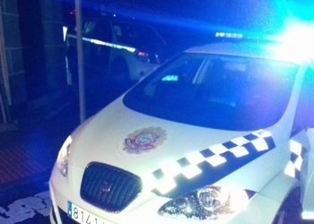 Cuarenta vecinos, desalojados por los incendios causados por un rayo en Moaña