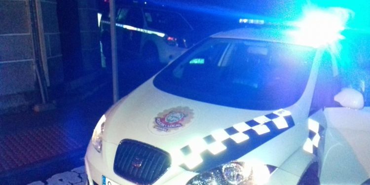 Cuarenta vecinos, desalojados por los incendios causados por un rayo en Moaña