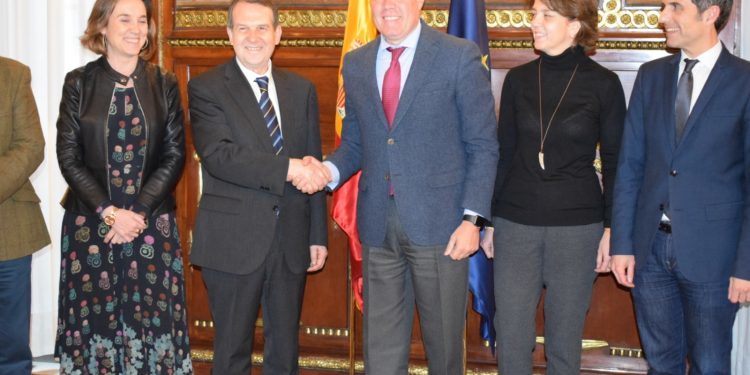 El Concello aprovechará el dinero del superávit para construir una biblioteca