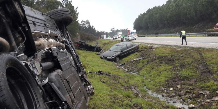El alcalde de Baiona sale ileso tras sufrir un aparatoso accidente en Portugal