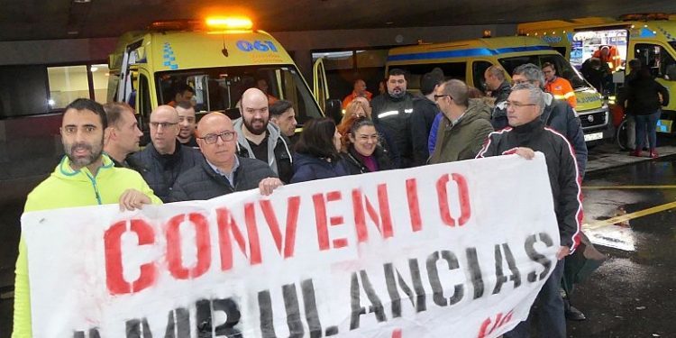 O sector das ambulancias irá á folga se a Xunta non interveñe no conflito