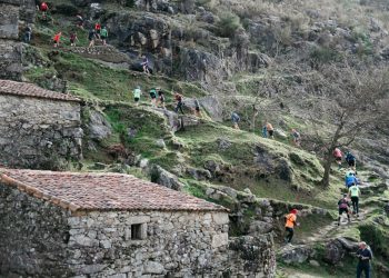 Medio millar de deportistas disfrutaron de la dureza y la espectacularidad del Trail Muíños do Folón