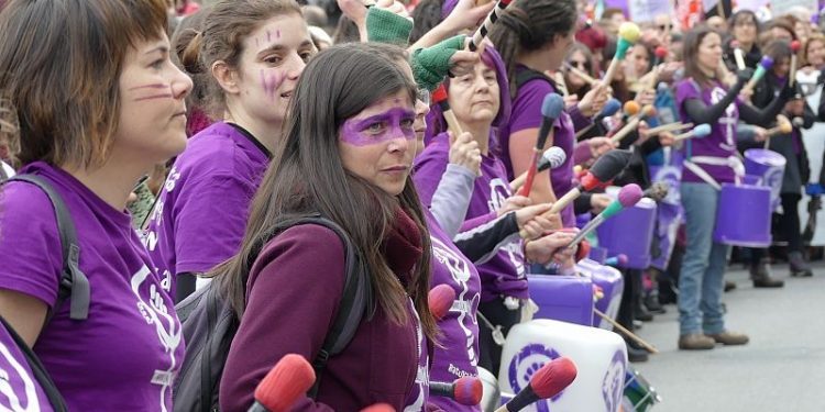 ¿Dónde manifestarse este 8 de marzo en Vigo si eres mujer y qué hacer si eres hombre?