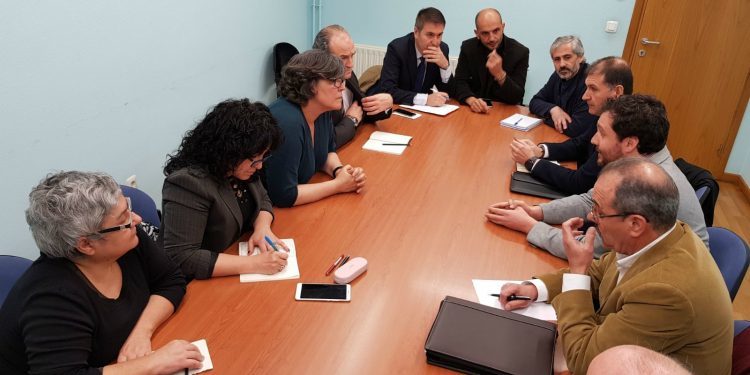 O Porriño cualifica de “moi decepcionante” a xuntanza para eliminar o paso a nivel