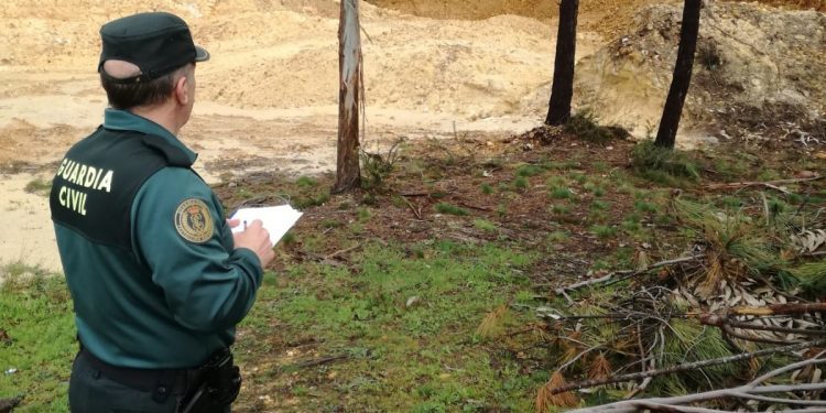 La Guardia Civil investiga a un vecino de O Rosal por destruir un yacimiento arqueológico