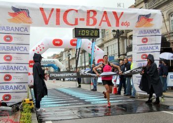 Nuno Costa y Sandra Mosquera reinan en la Vig-Bay