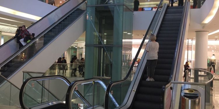 El Gran Vía obtiene permiso municipal para instalar dos ascensores de gran capacidad