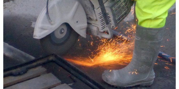 Saltan chispas con los títulos universitarios falsos