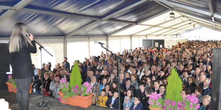 La Festa da Ostra de Arcade supera los 30.000 visitantes