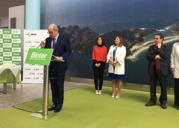 Binter aterriza en Peinador acercando Vigo a cualquier isla canaria sin coste adicional
