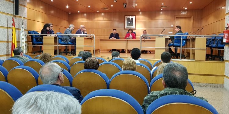 O Porriño convoca unha manifestación para esixir a supresión do paso a nivel