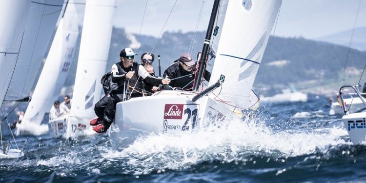 El «Noticia» firma el doblete en la ría y se adjudica las Spring Series