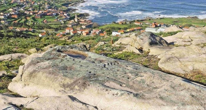 Ruta Máxica polas xoias arqueolóxicas de Oia