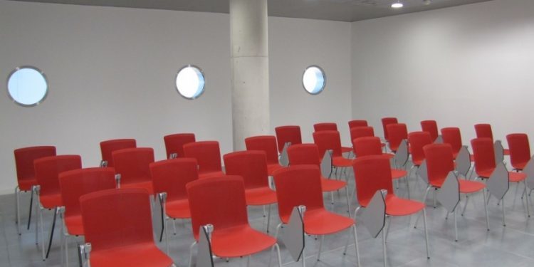 La UNED de Vigo rescata del olvido a las mujeres que fueron borradas de la Historia del Arte