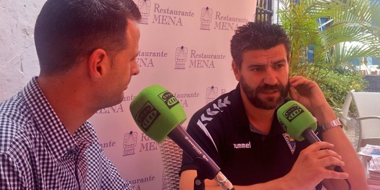 El entrenador del Marbella caldea el ambiente para recibir al Celta B