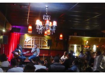 Sabina y Cía en el Pub Ícaro