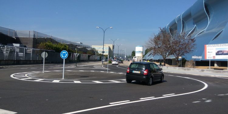 Reabierto el tráfico al completo en la avenida de Citroën